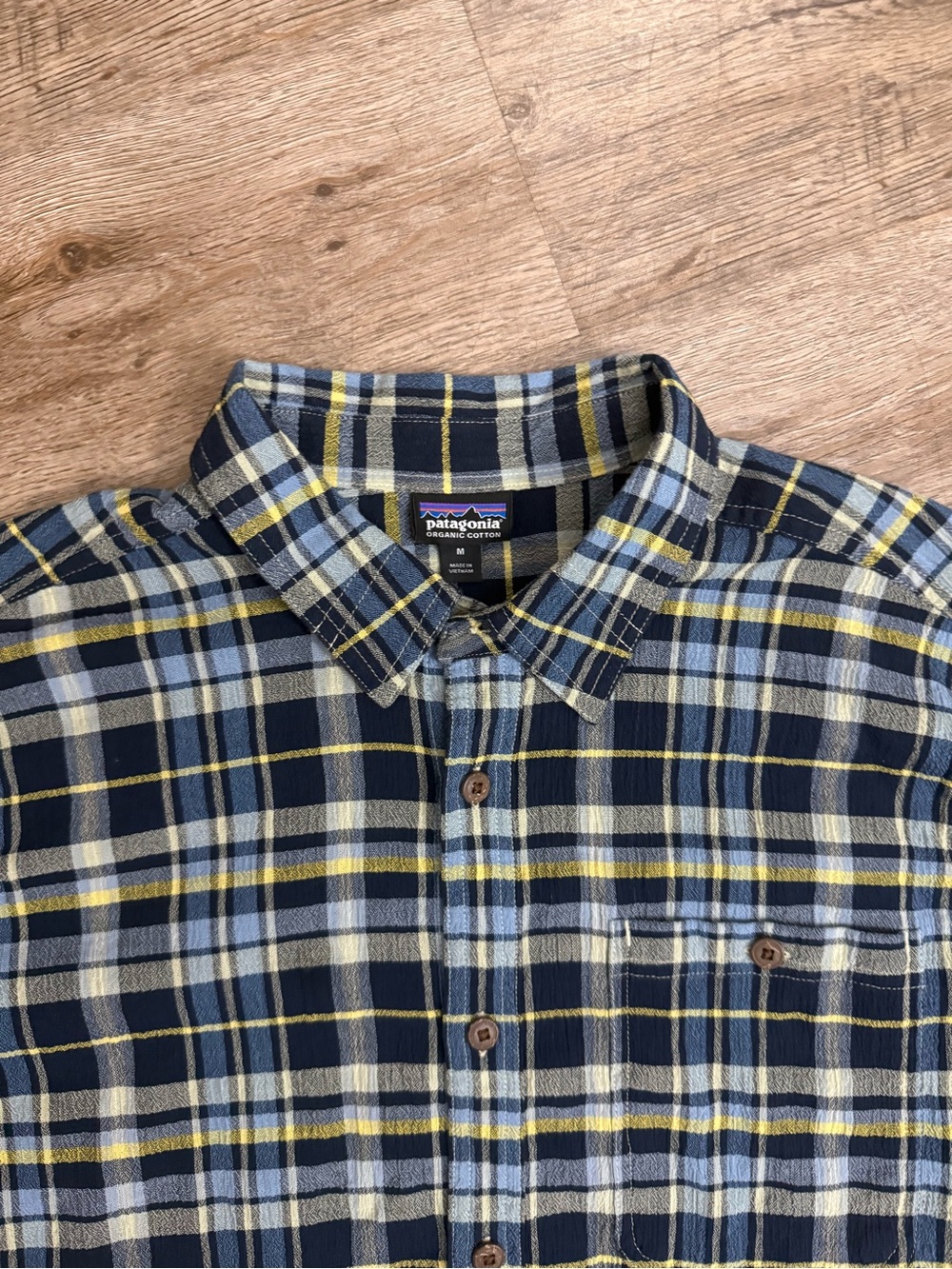 Patagonia • Men’s A/C Shirt - Picture 4 of 8